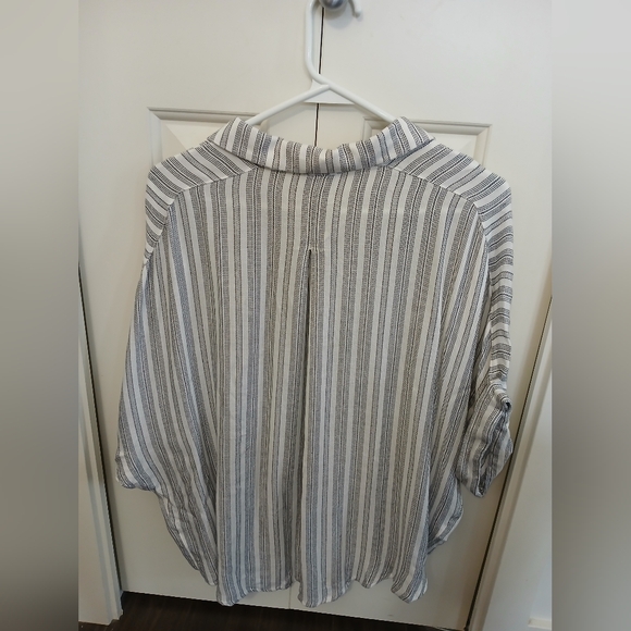 Short Sleeve Striped Button Down Blouse - Picture 3 of 4